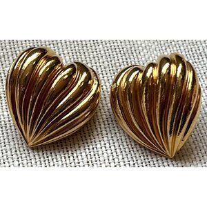 Vintage Heart Earrings Pinup Gift Classic 80s Gold Tone Avon 1" Heavy Valentines
